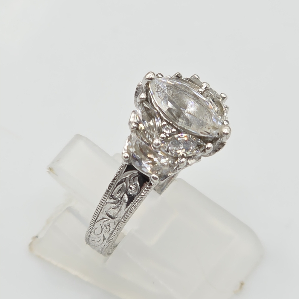 Rare Estate Designer Signed Tacori Marquis Cut Shimmering Absolute Ring - Picture 3 of 11